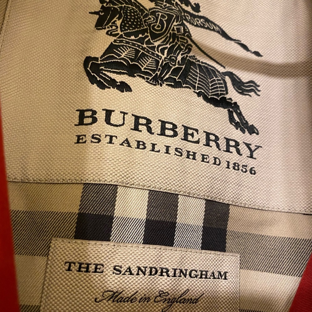 Burberry Heritage Sandringham Trench Coat, Parade Red, Long - Picture 10 of 13